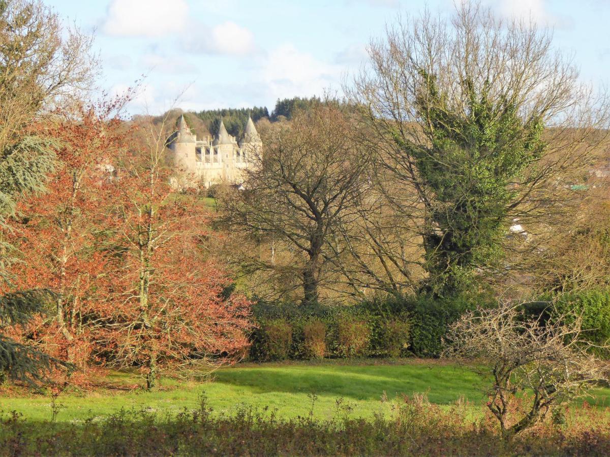 Domaine De La Chesnaie Bed & Breakfast Josselin Bagian luar foto